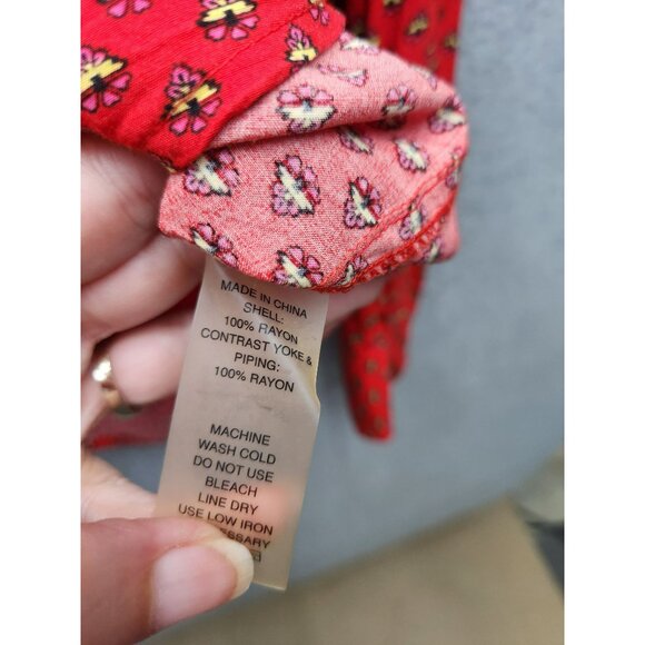 Two By Vince Camuto Womens Size S Red & Black Western Style Button-Up Shirt - Picture 3 of 4